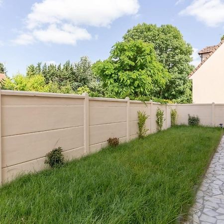 Maison Elegante Et Spacieuse Écouen Buitenkant foto