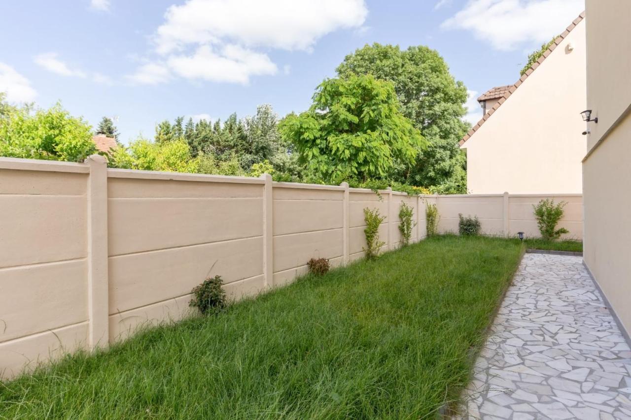 Maison Elegante Et Spacieuse Écouen Buitenkant foto
